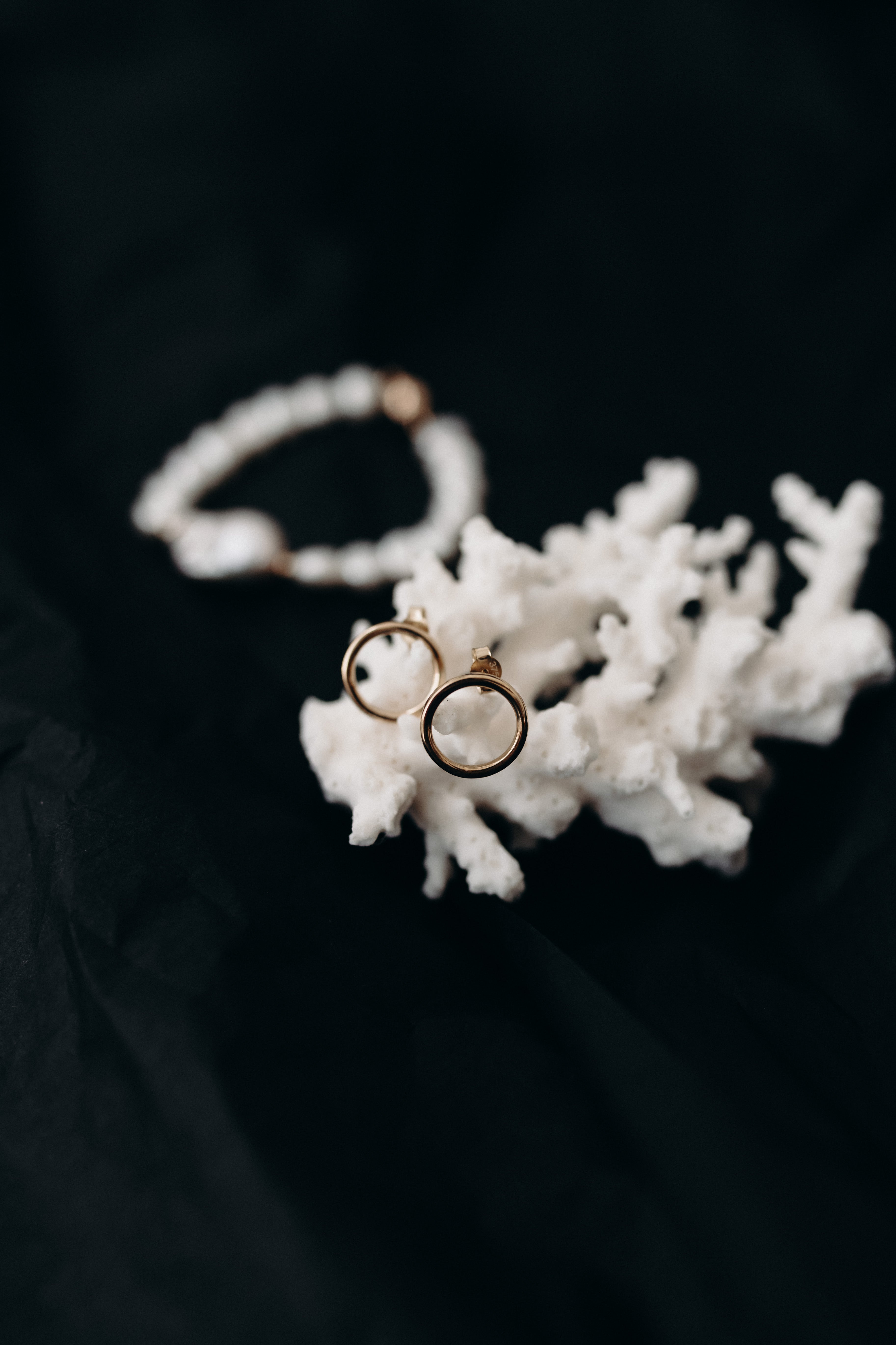 9CT CIRCULAR EARRINGS