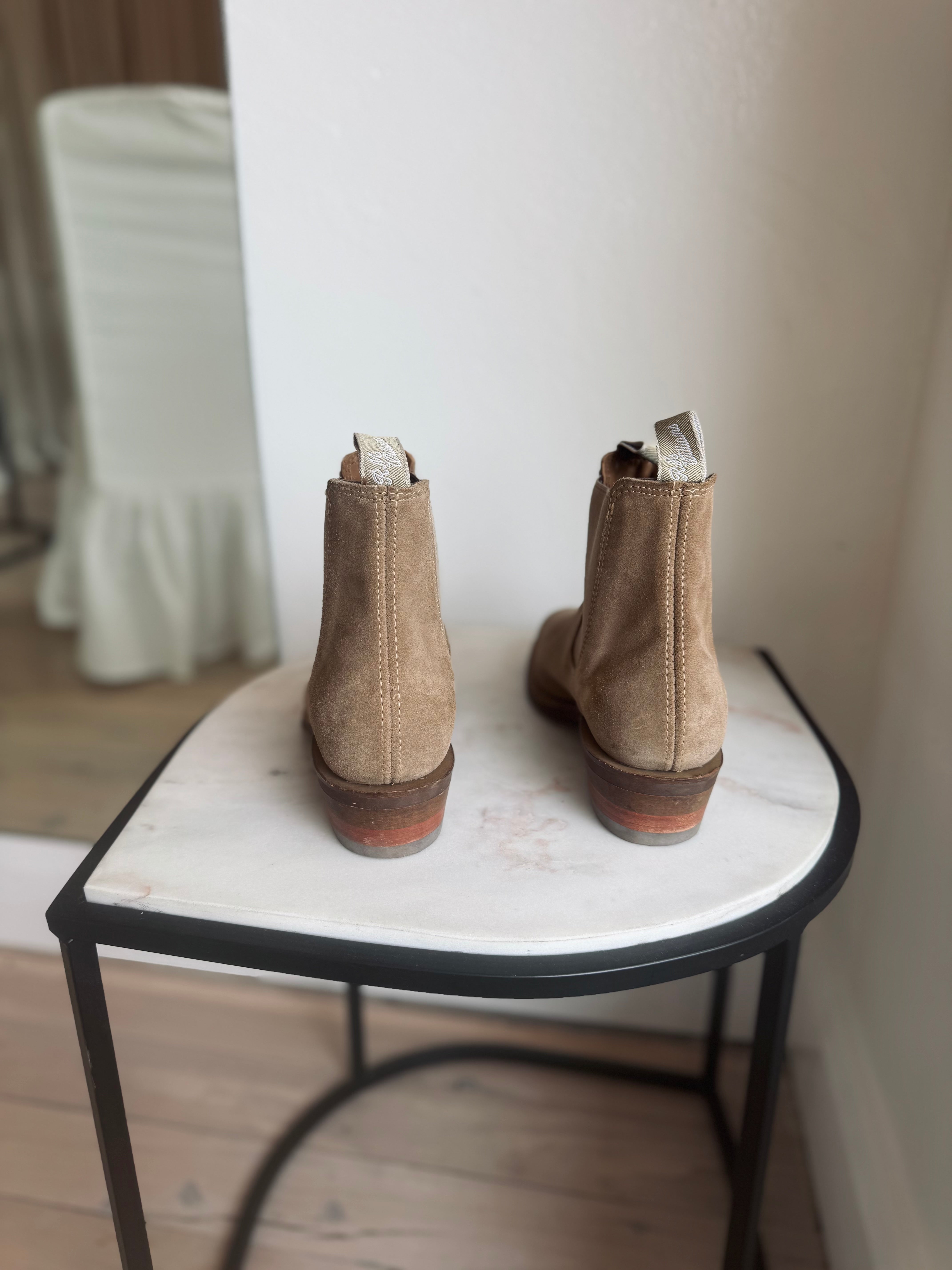 RM WILLIAMS BOOTS