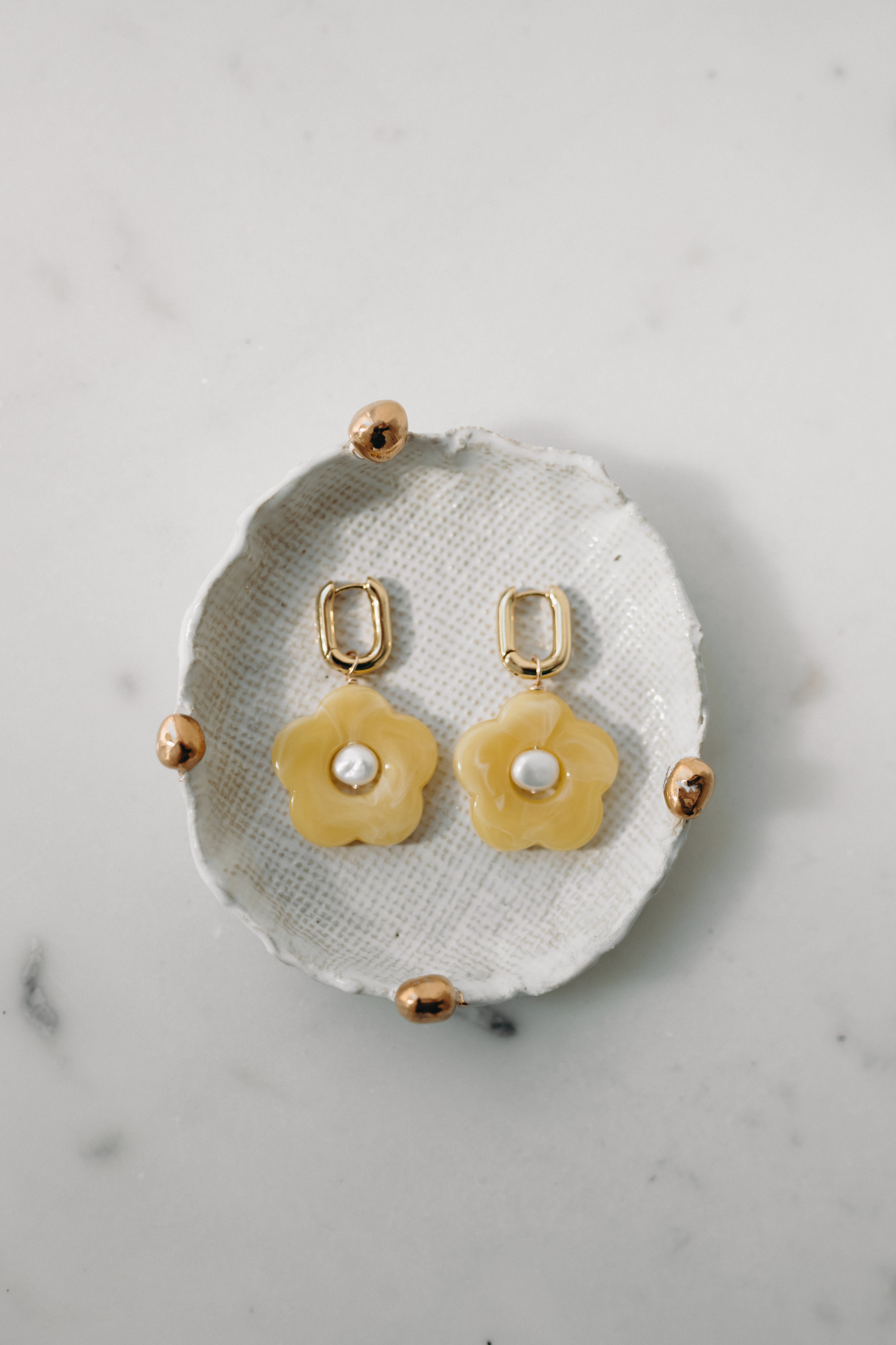 DAISY EARRINGS | YELLOW