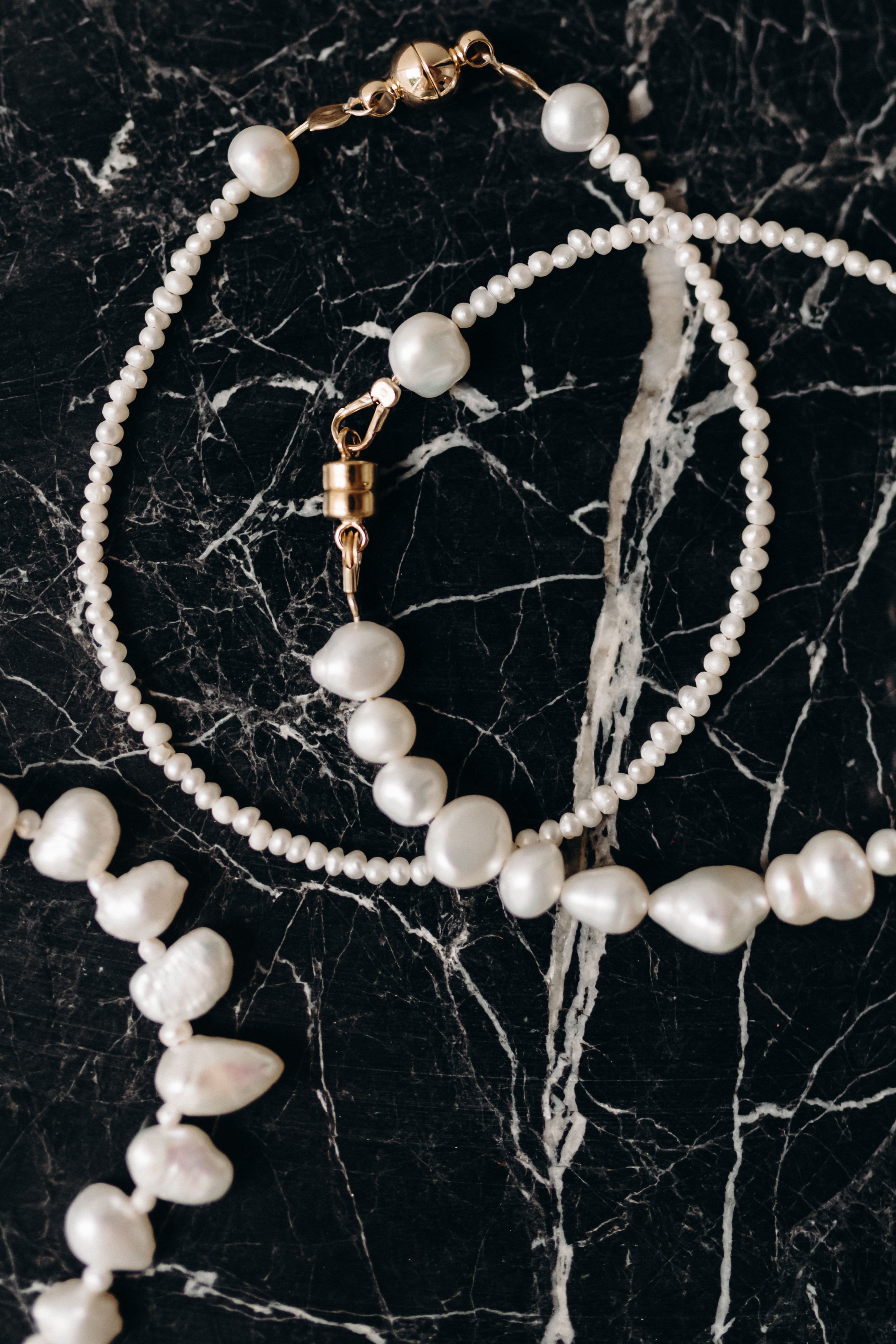 TINY SEED PEARL BRACELET