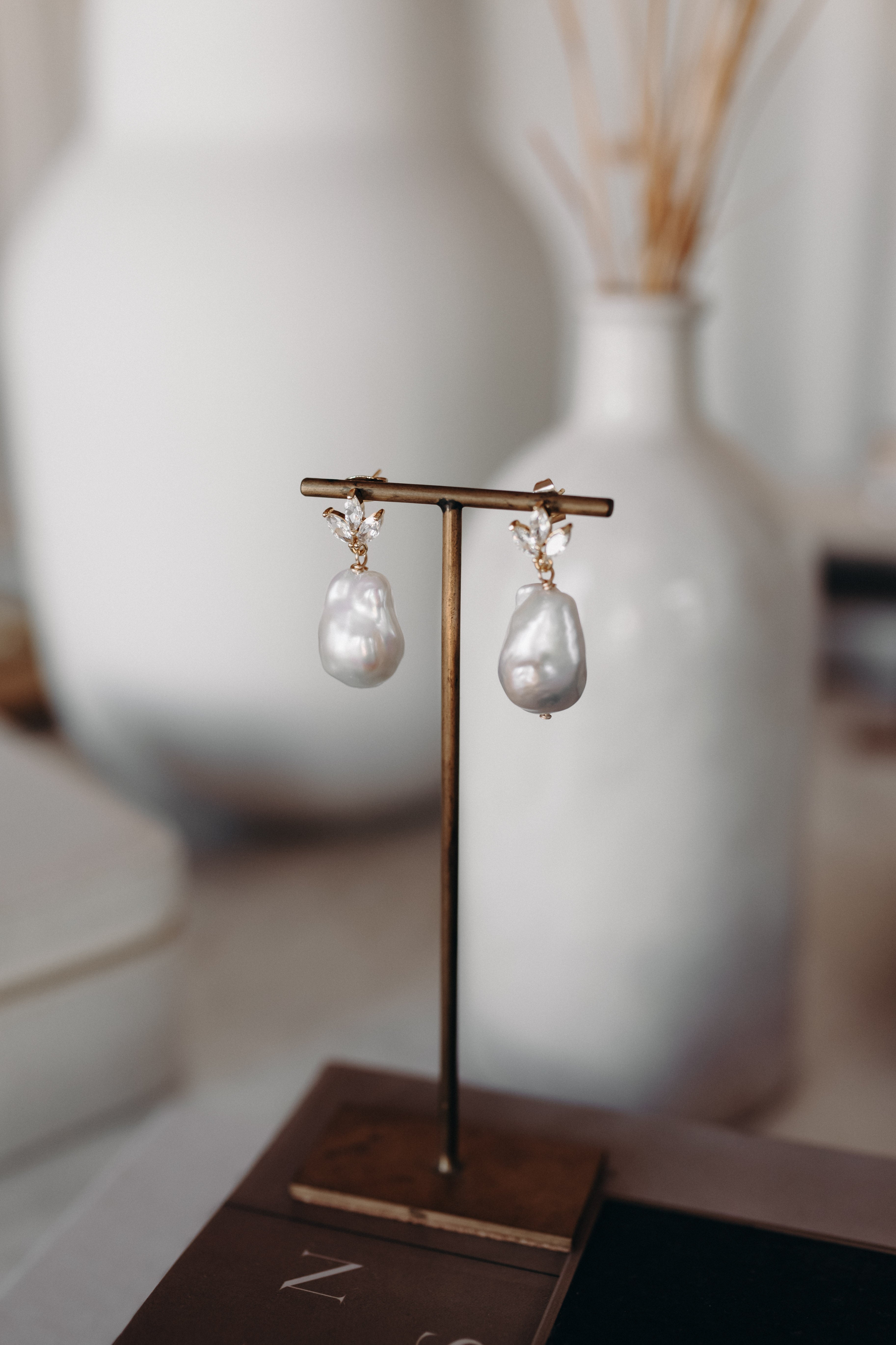 SCARLET EARRINGS