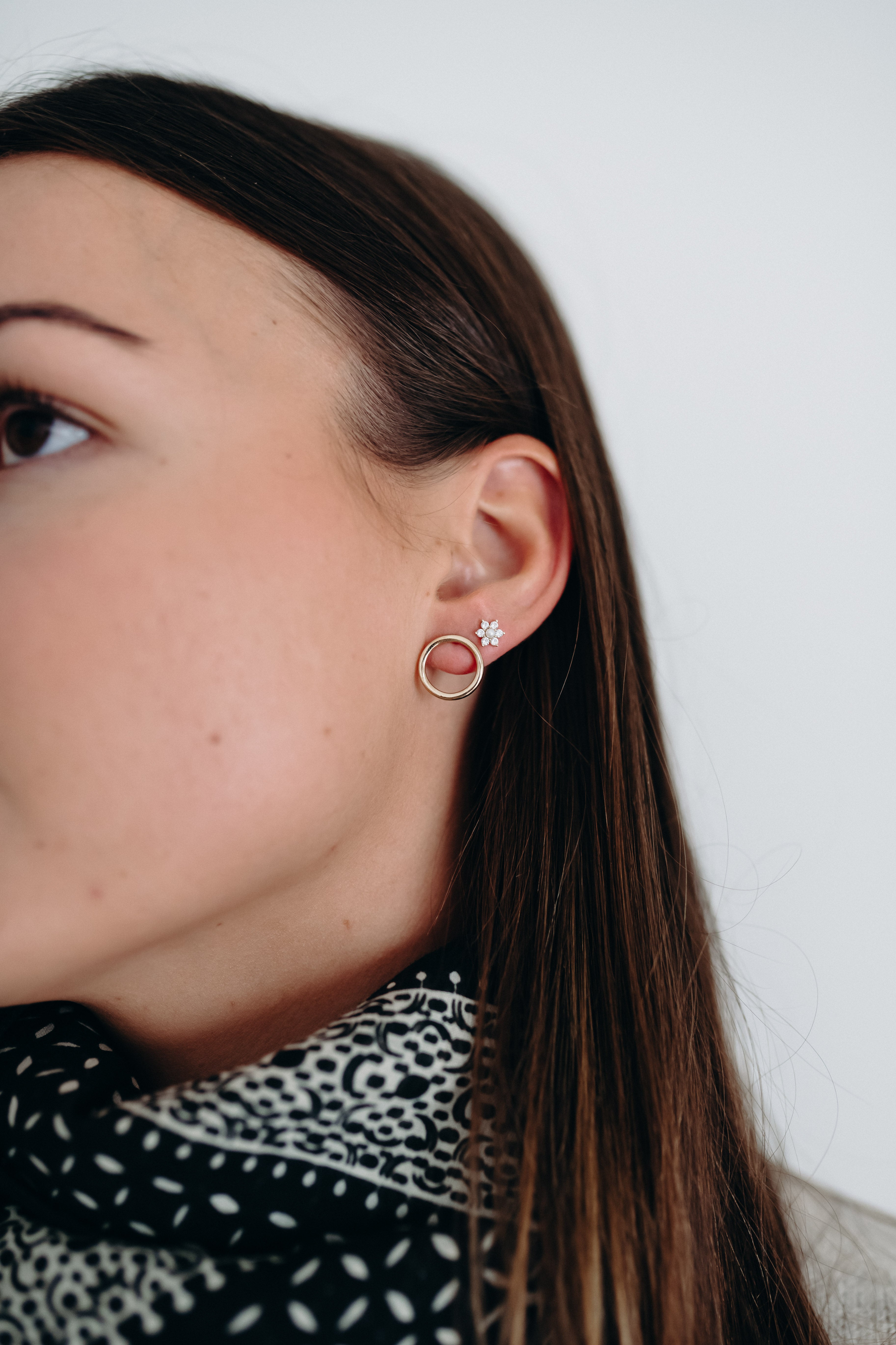 9CT CIRCULAR EARRINGS