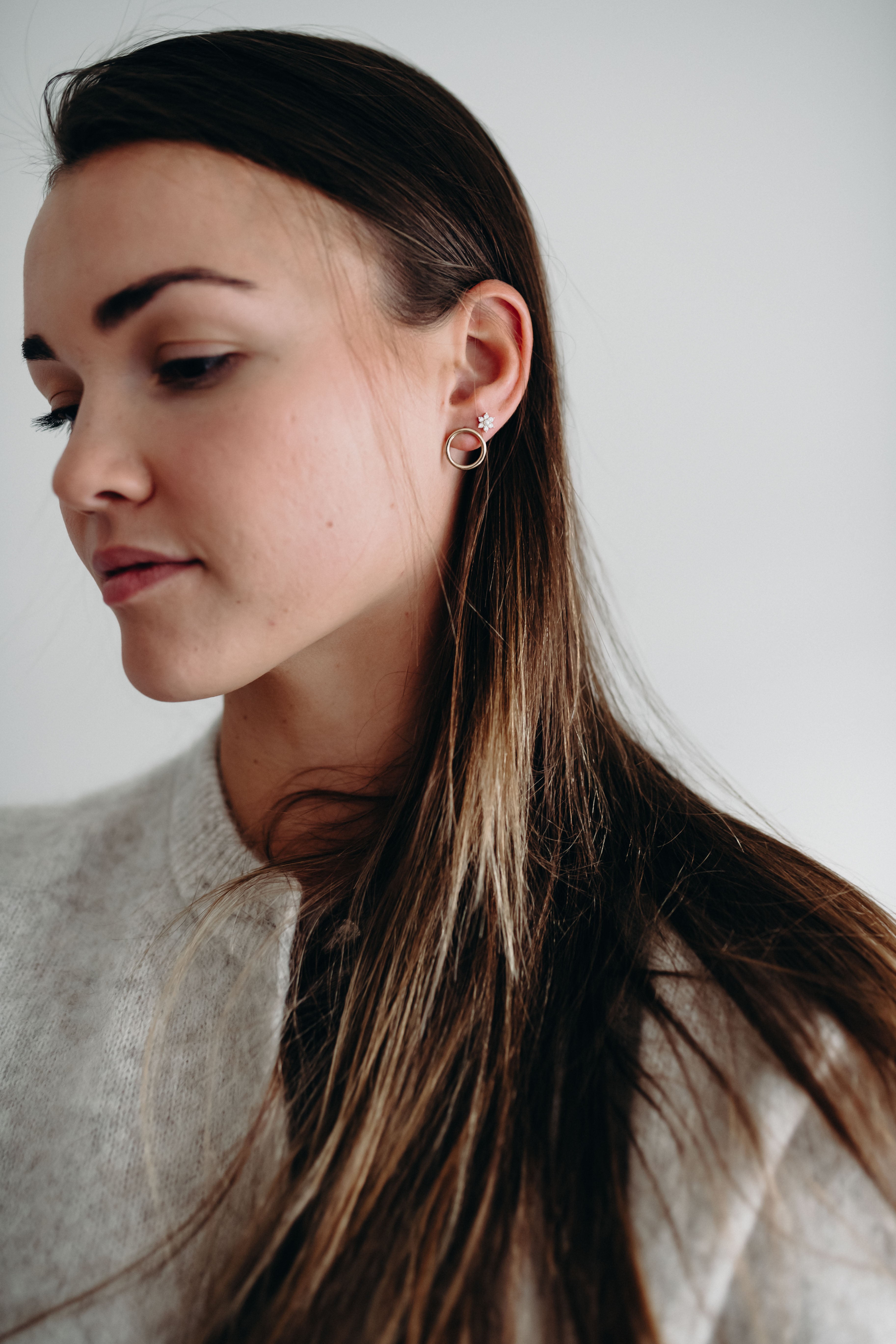 9CT CIRCULAR EARRINGS