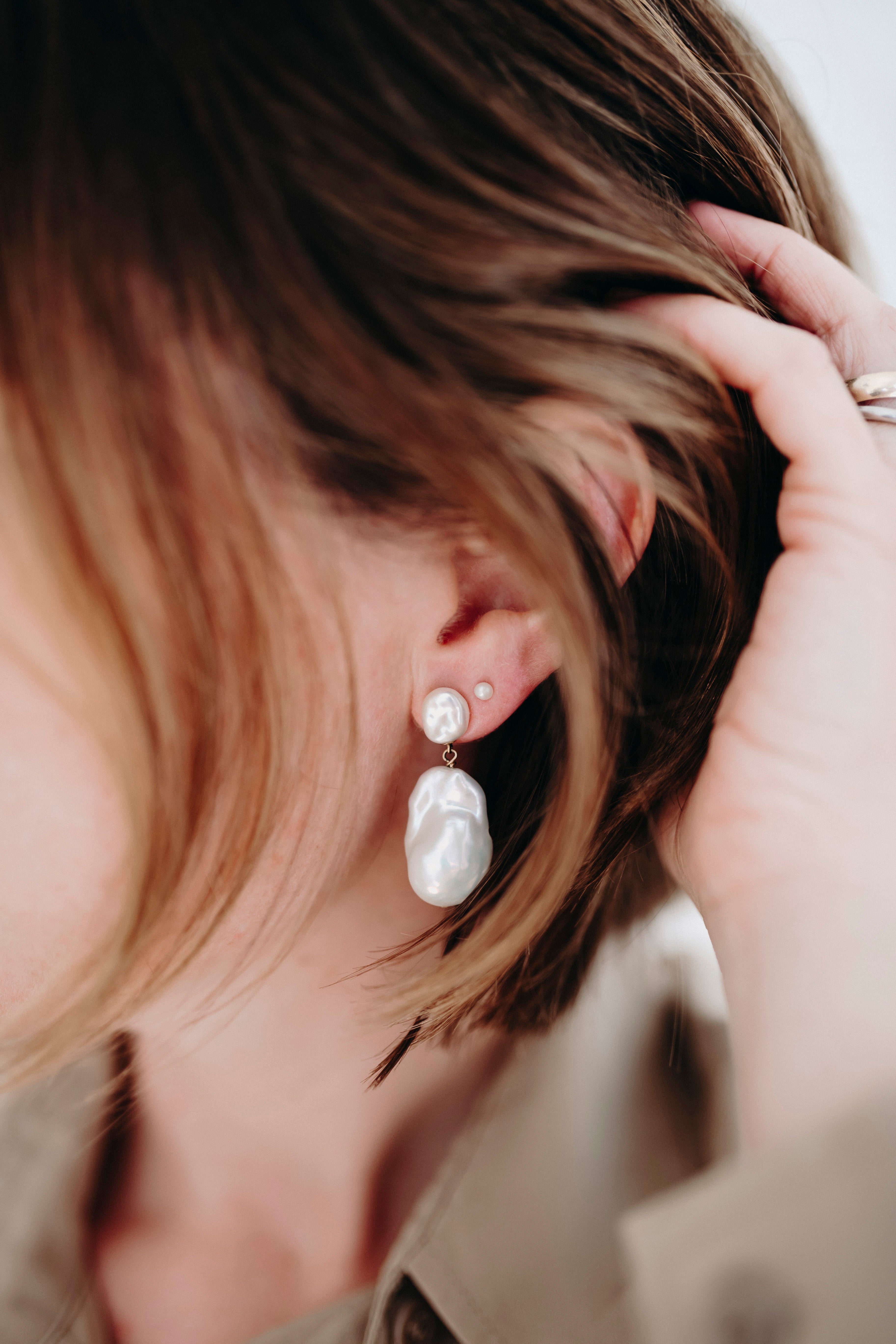 APRIL EARRINGS