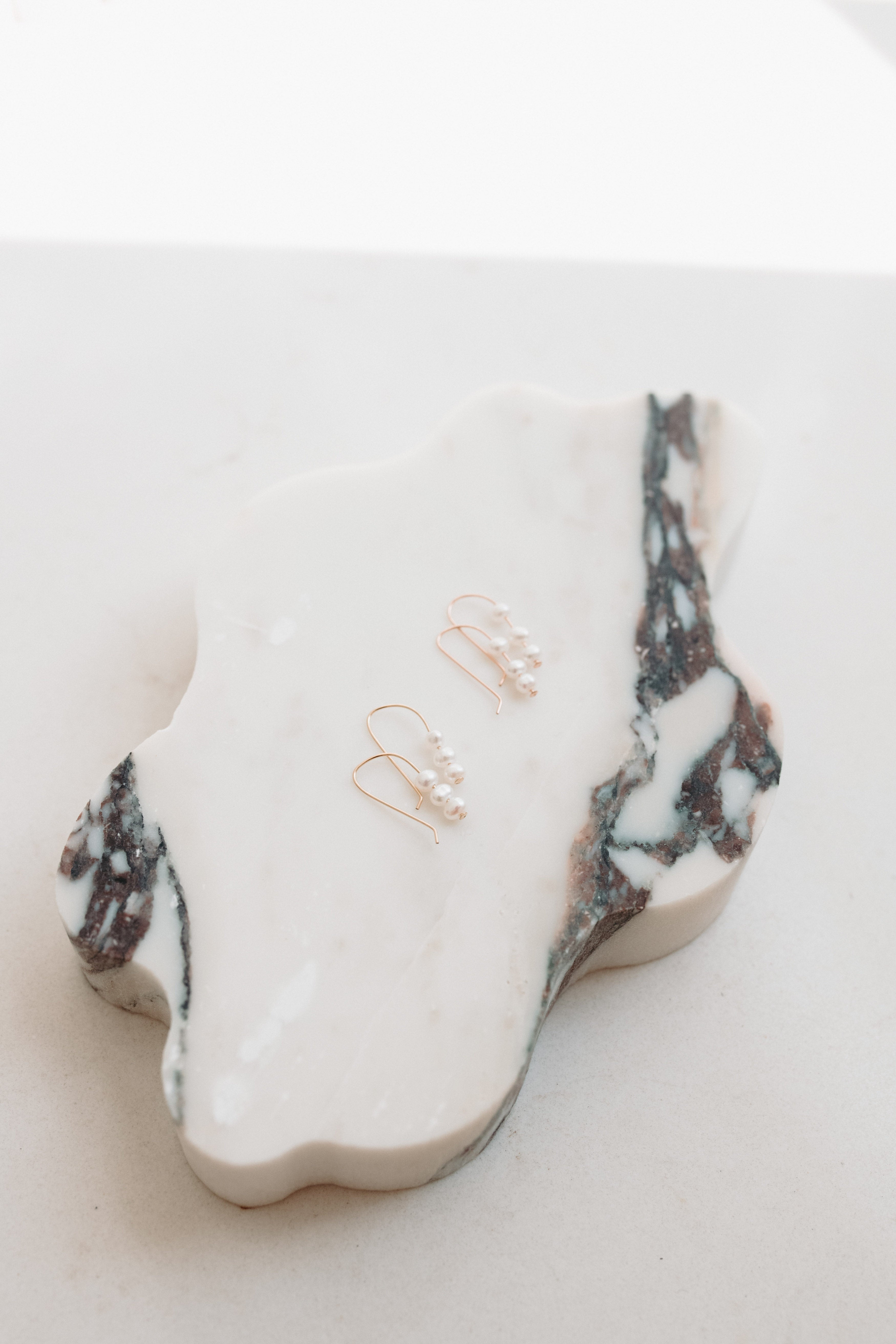 FLO EARRINGS