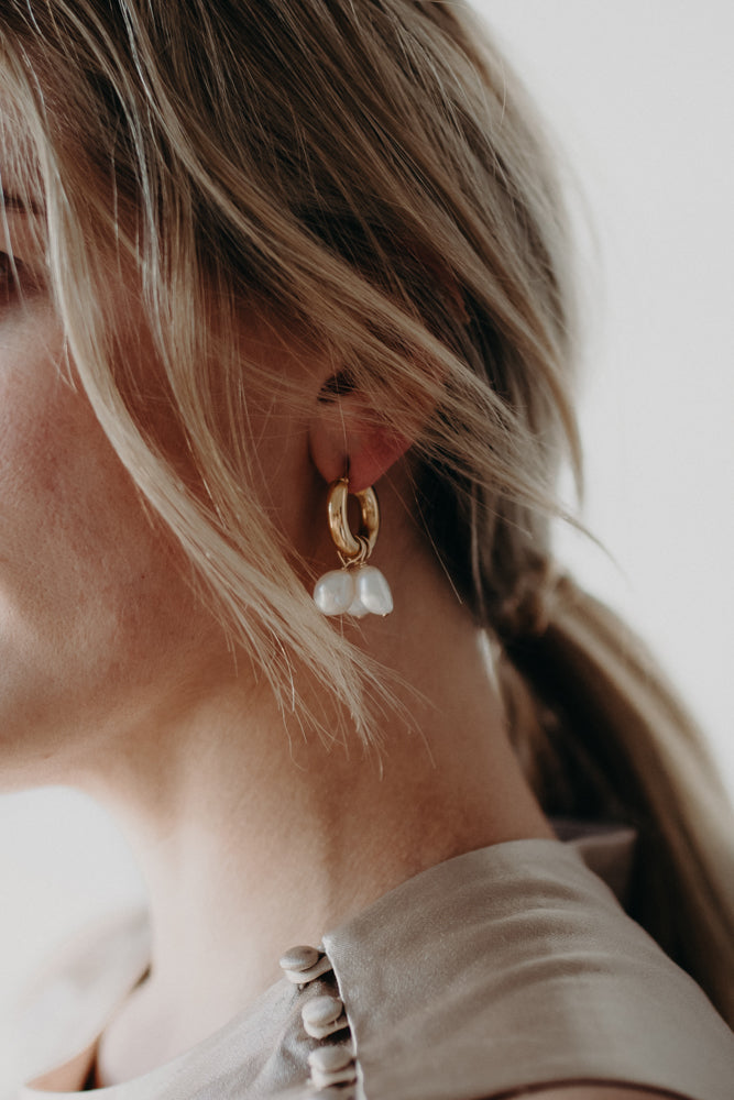 HAZEL PEARL EARRINGS