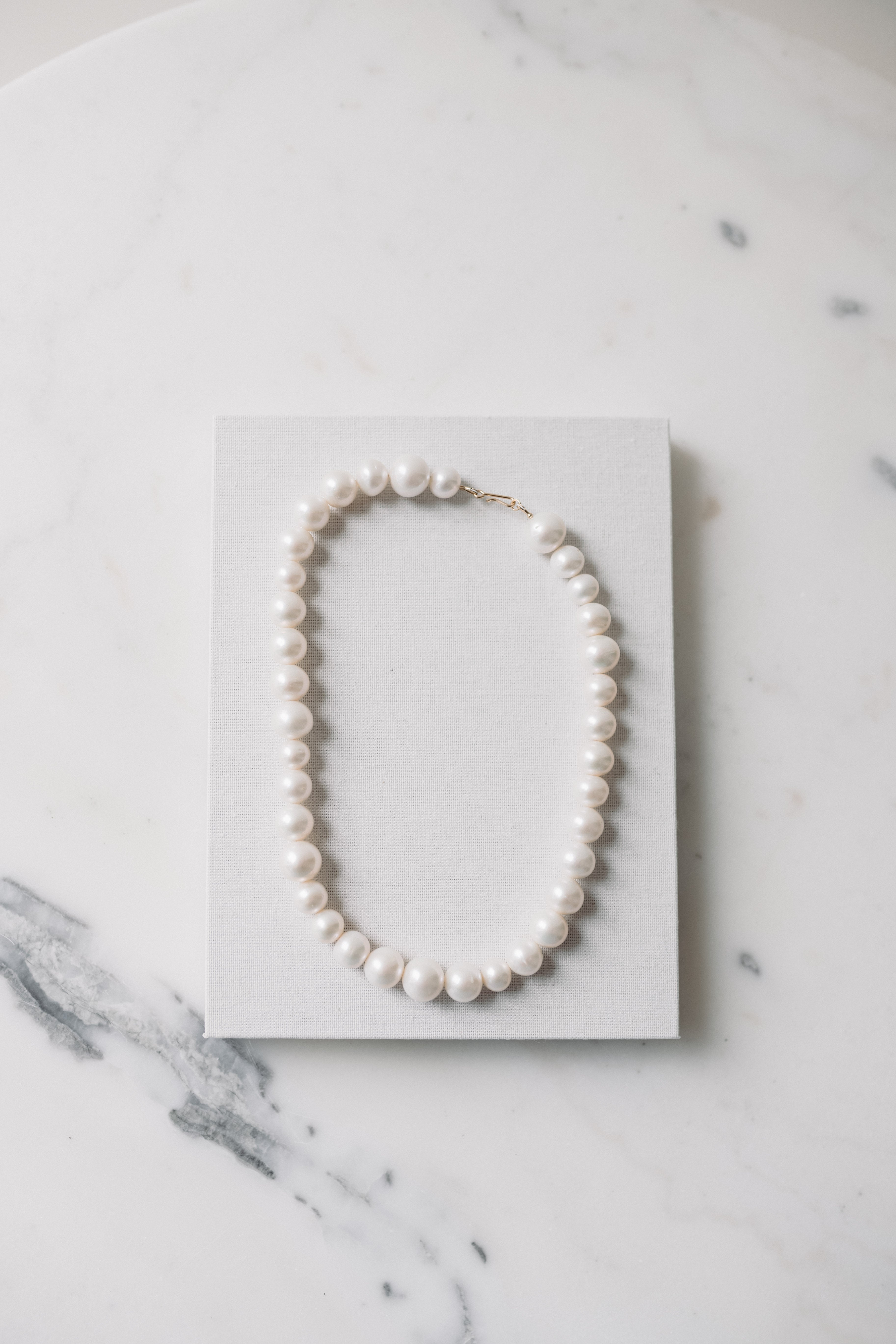 AVA PEARL NECKLACE