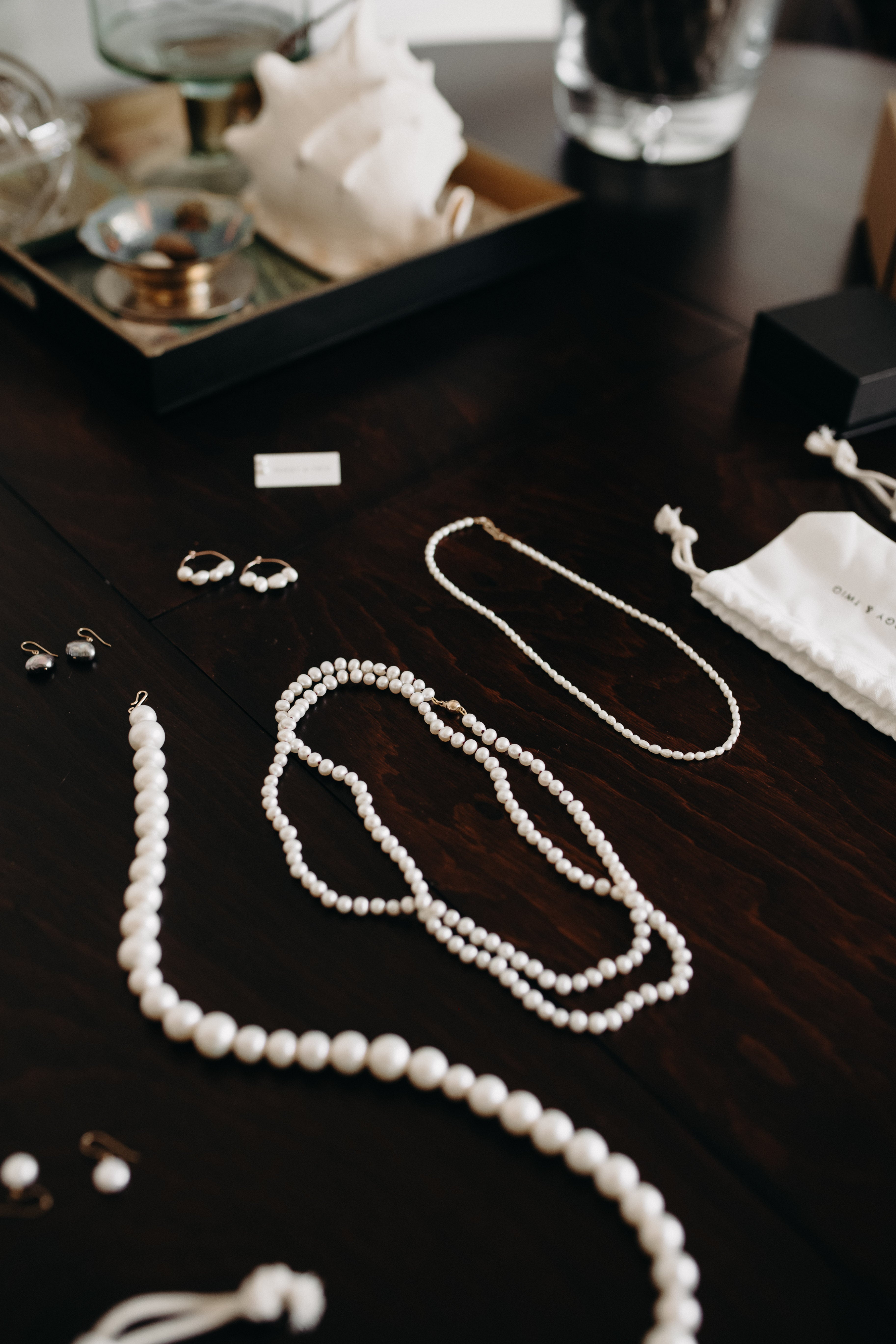 KNOTTED PEARL NECKLACE