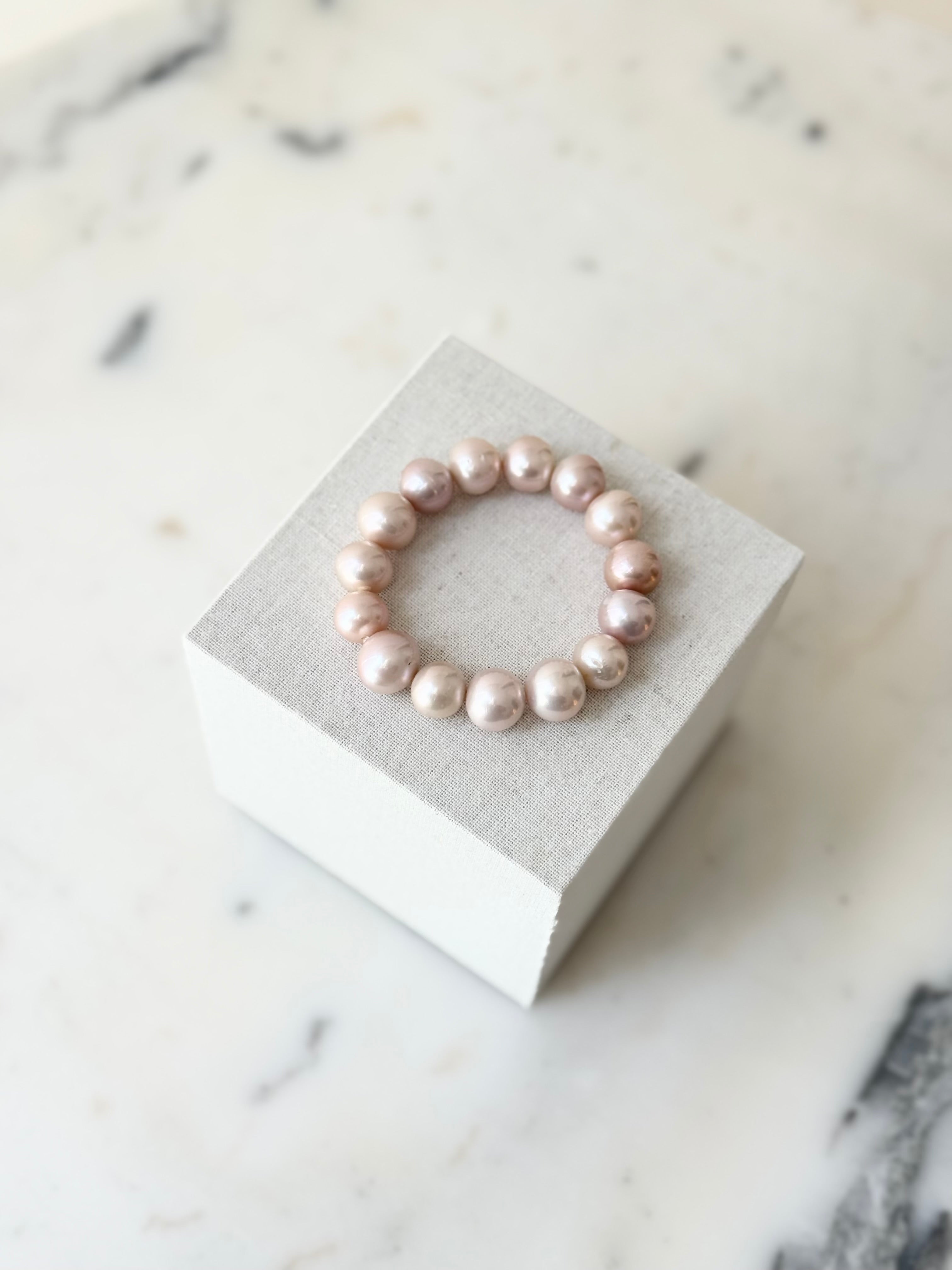 PINK PEARL BRACELET