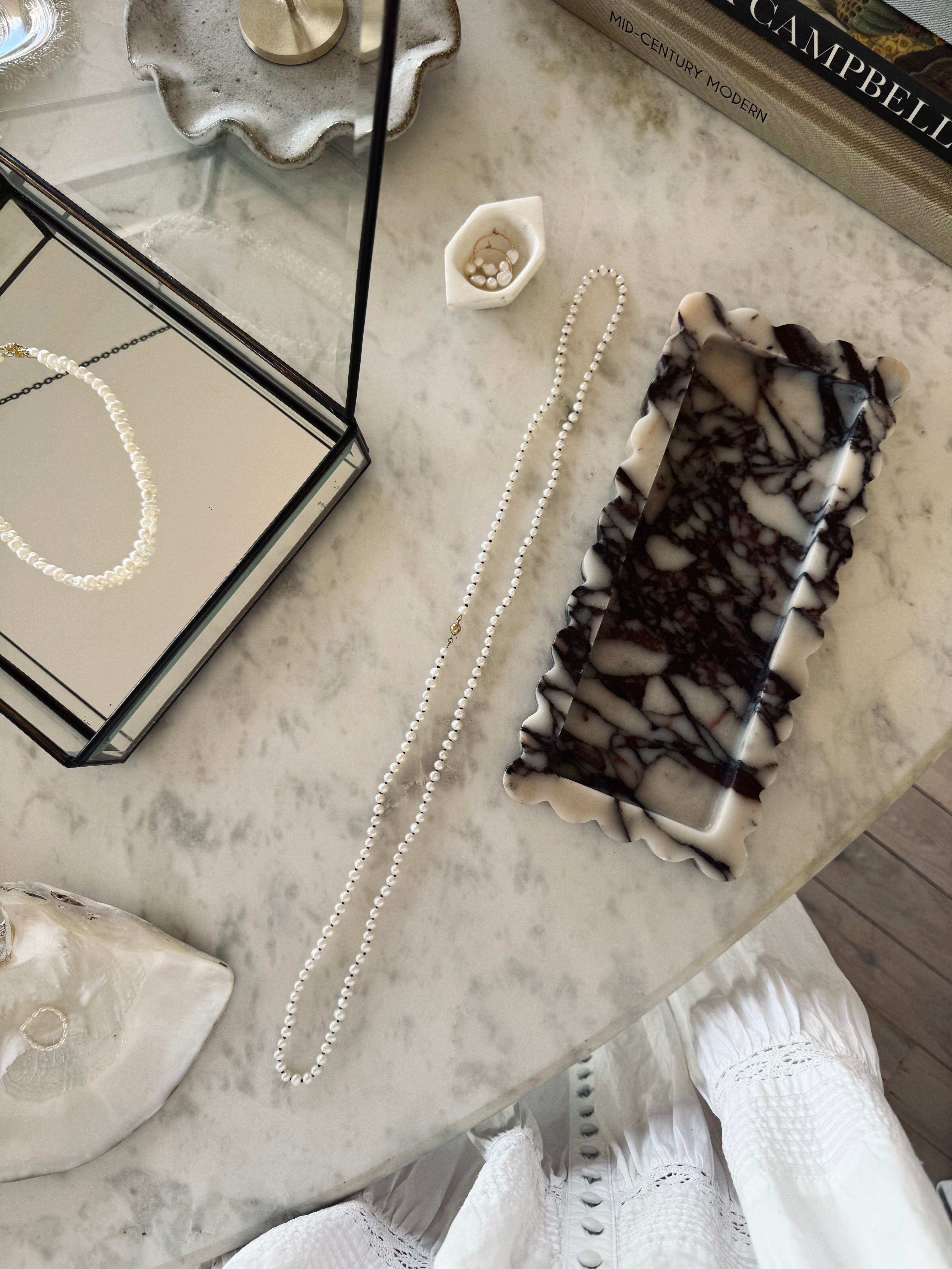 KNOTTED PEARL NECKLACE