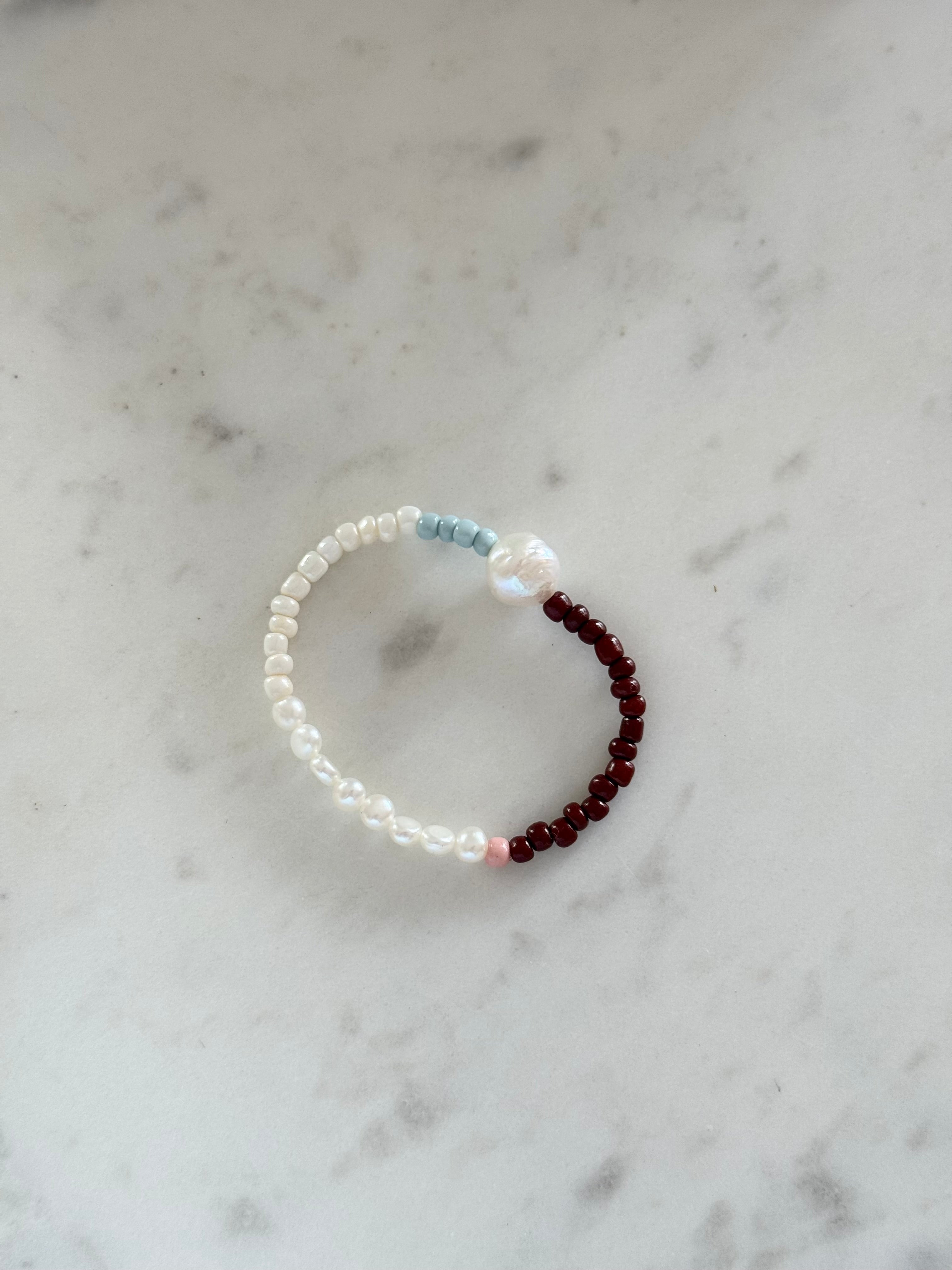 PEARL PLUM BLUE BRACELET